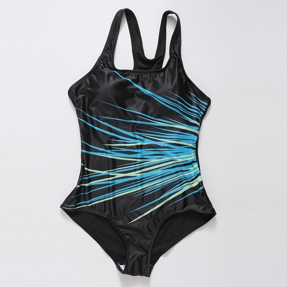 Women's Triangular Sports Swimwear Bathing Suit 🩱 - Picture 11 of 14